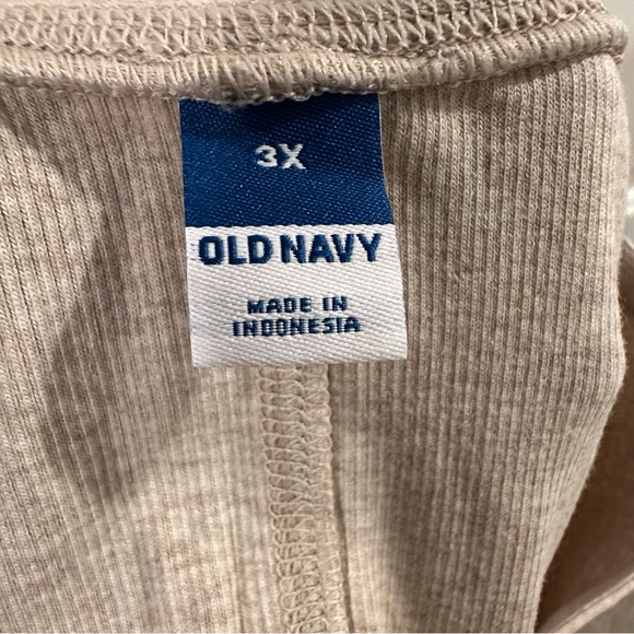 Old Navy Fitted Long-Sleeve Heathered Rib-Knit Henley Midi Dress Heather Biege - Picture 11 of 11